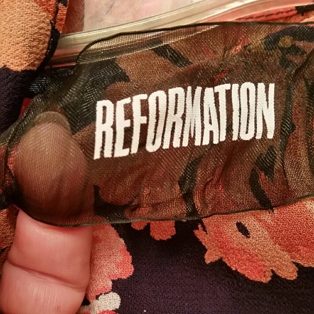 🌟SOLD🌟REFORMATION SEGAL DRESS FUSION FLORAL 4 - Picture 4 of 7
